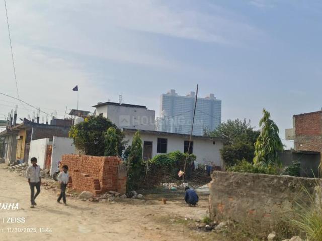 Residential Plot in Sector 137 for resale Noida. The reference number is 20812817