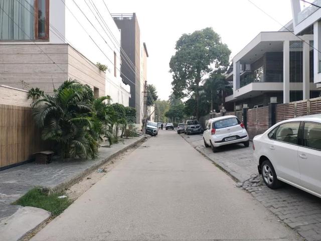 Residential Plot in Sector 14 for resale Faridabad. The reference number is 20090944