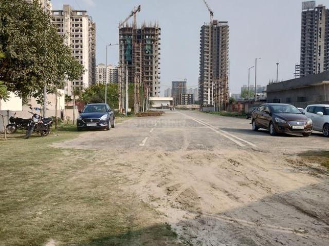 Residential Plot in Sector 150 for resale Noida. The reference number is 15585772