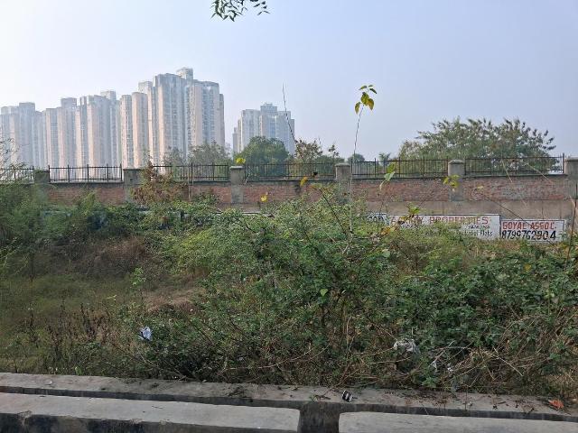 Residential Plot in Sector 151 for resale Noida. The reference number is 18371300