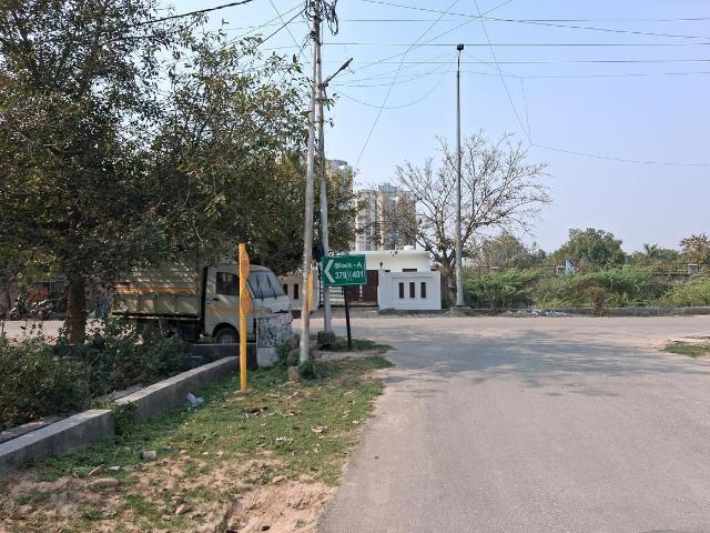 Residential Plot in Sector 151 for resale Noida. The reference number is 19429760