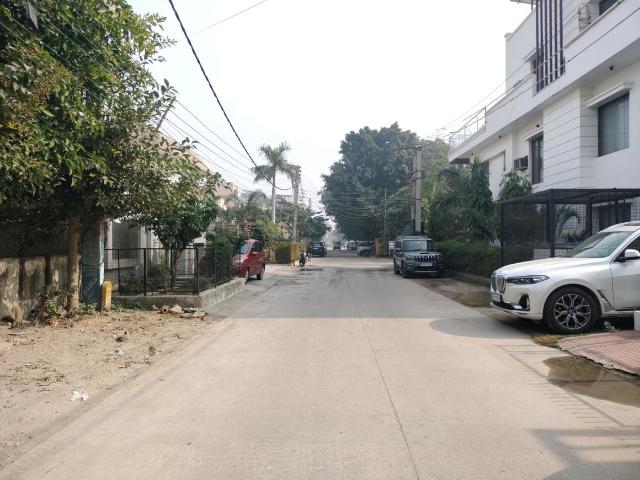 Residential Plot in Sector 15A for resale Faridabad. The reference number is 19042337
