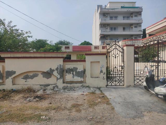 Residential Plot in Sector 21C for resale Faridabad. The reference number is 20093098