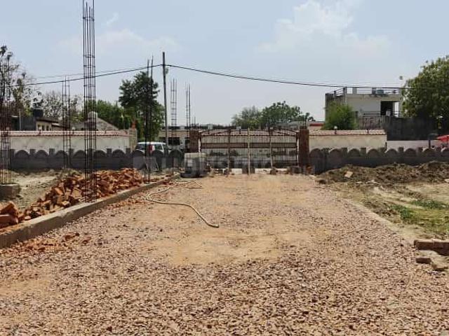 Residential Plot in Sector 27 for resale Greater Noida. The reference number is 11866380