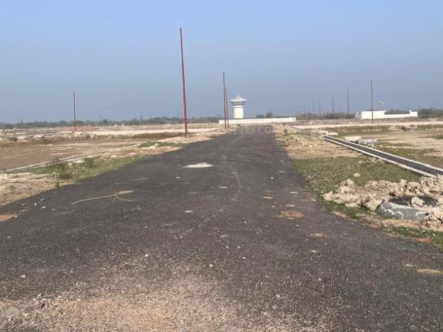 Residential Plot in Sector 25 YEIDA for resale Greater Noida. The reference number is 19836432