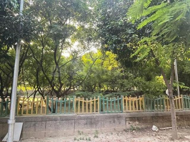 Residential Plot in Sector 25 YEIDA for resale Greater Noida. The reference number is 19972561