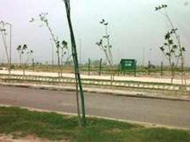 Residential Plot in Sector 25 YEIDA for resale Greater Noida. The reference number is 19430374