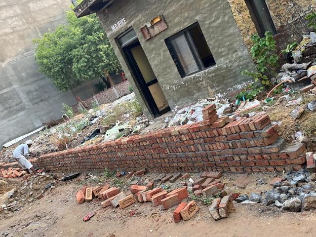 Residential Plot in Sector 28 Dwarka for resale New Delhi. The reference number is 17640001