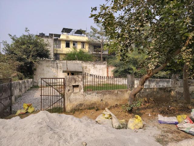 Residential Plot in Swarn Nagari for resale Greater Noida. The reference number is 18861848