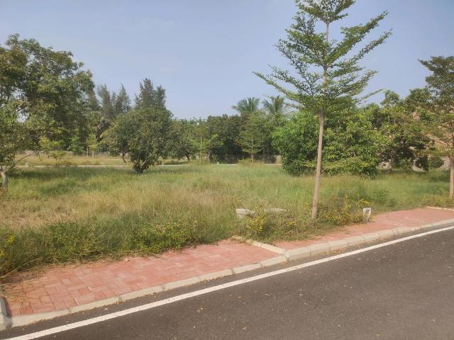 Residential Plot in Senganmal for resale Chennai. The reference number is 18092312