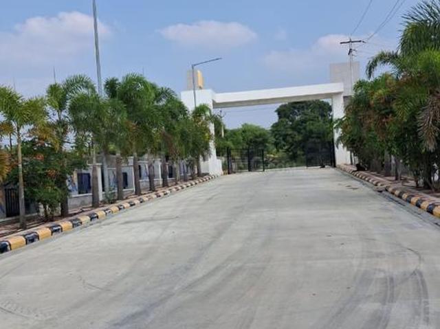 Residential Plot in Shamirpet for resale Hyderabad. The reference number is 19643349