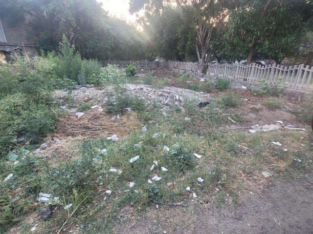 Residential Plot in Shastri Nagar for resale Ghaziabad. The reference number is 20133811