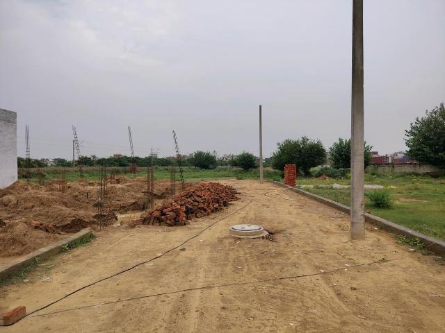 Residential Plot in Sheorajpur for resale Greater Noida. The reference number is 20957070