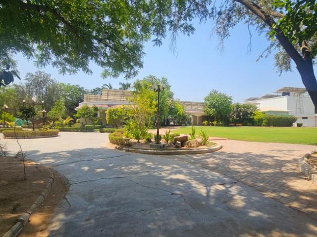 Residential Plot in Shela for resale Ahmedabad. The reference number is 20288564