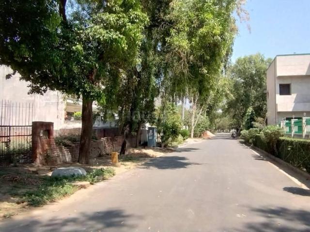 Residential Plot in Sigma 1 for resale Greater Noida. The reference number is 18379706