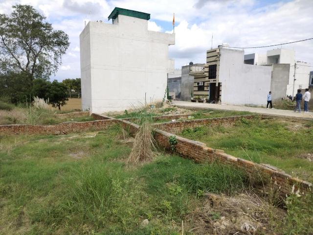 Residential Plot in Sikrod for resale Ghaziabad. The reference number is 15458696