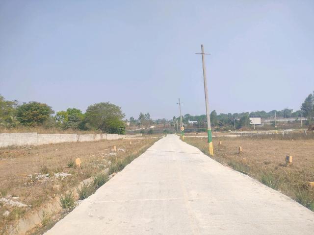 Residential Plot in Singasandra, Anekal for resale Bengaluru. The reference number is 18939038