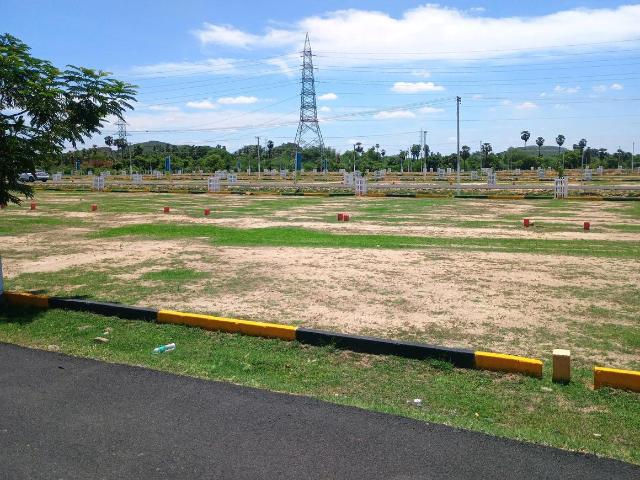 Residential Plot in Singaperumal Koil for resale Chennai. The reference number is 20558947