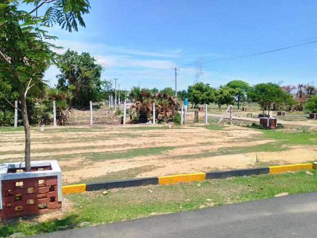 Residential Plot in Singaperumal Koil for resale Chennai. The reference number is 20559166