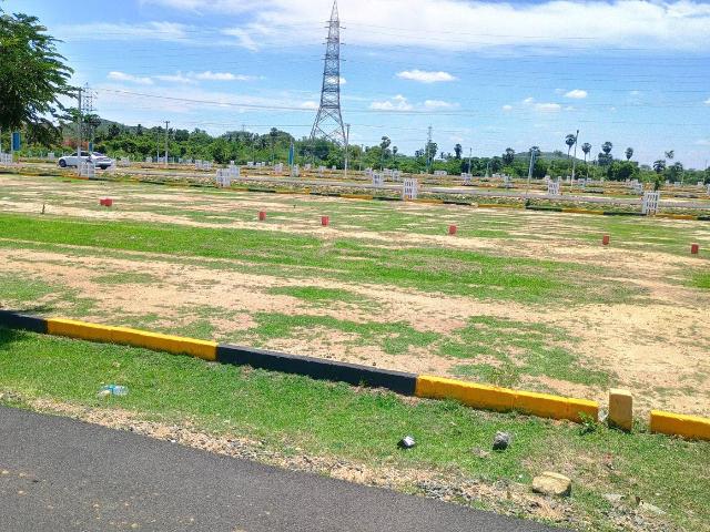 Residential Plot in Singaperumal Koil for resale Chennai. The reference number is 20559339