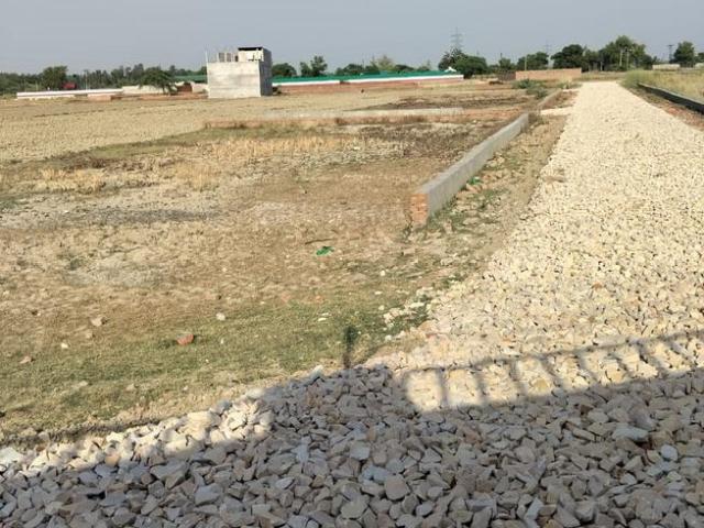 Residential Plot in Sisandi for resale Lucknow. The reference number is 20615045