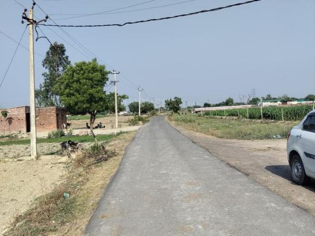 Residential Plot in Sisandi for resale Lucknow. The reference number is 20615238