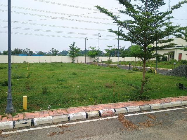 Residential Plot in Siruseri for resale Chennai. The reference number is 18253066