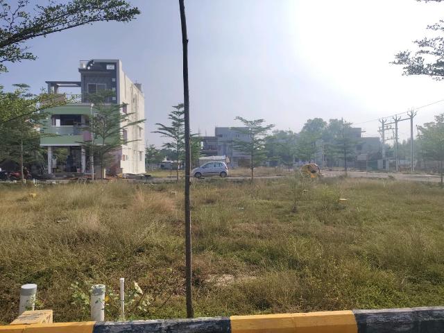 Residential Plot in Siruseri for resale Chennai. The reference number is 18994909