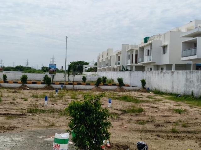 Residential Plot in Siruseri for resale Chennai. The reference number is 19436361