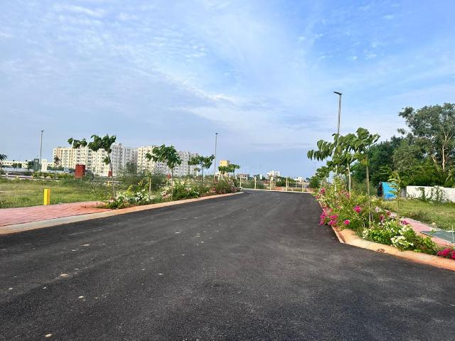 Residential Plot in Siruseri for resale Chennai. The reference number is 20296392