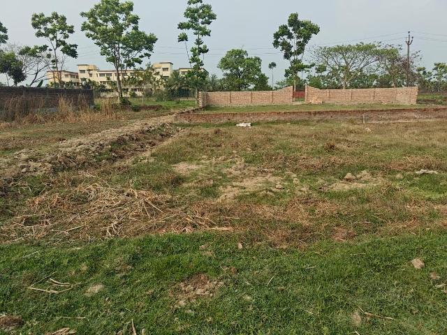 Residential Plot in Sonarpur for resale Kolkata. The reference number is 19685176