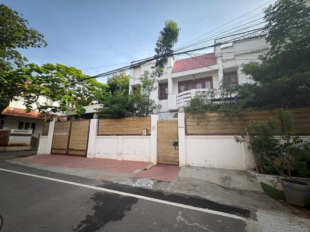 Residential Plot in T Nagar for resale Chennai. The reference number is 20609032
