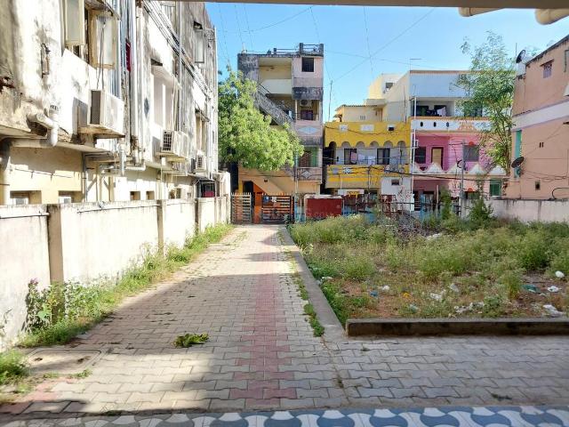 Residential Plot in T Nagar for resale Chennai. The reference number is 20615626