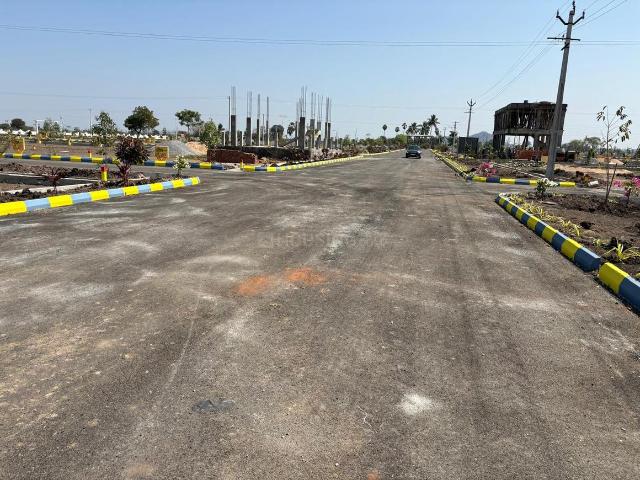 Residential Plot in Tadikonda for resale Guntur. The reference number is 20189793