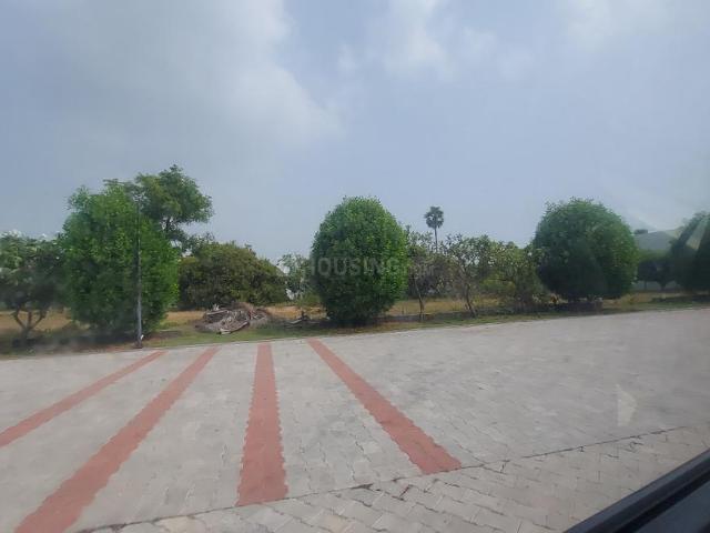 Residential Plot in Tadikonda for resale Guntur. The reference number is 20622677