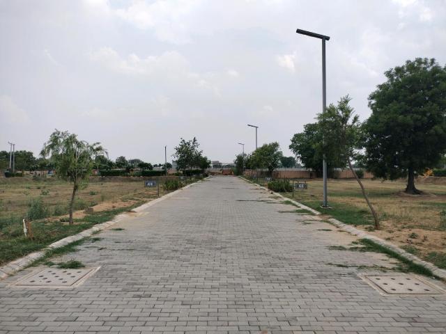 Residential Plot in Tajupur for resale Faridabad. The reference number is 20371874