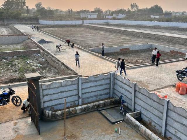 Residential Plot in Tappal for resale Aligarh. The reference number is 16938101