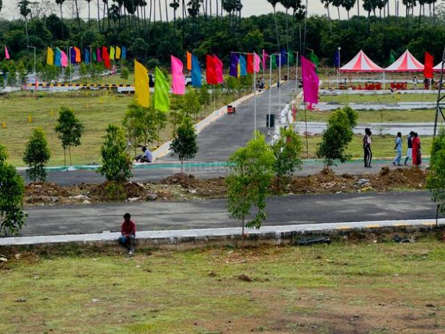 Residential Plot in Thandalam for resale Chennai. The reference number is 19176983