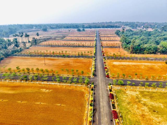 Residential Plot in Thagarapuvalasa for resale Visakhapatnam. The reference number is 20046922
