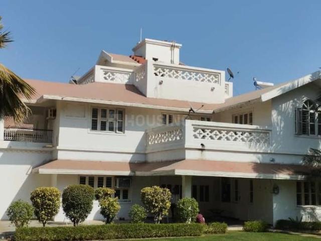 Residential Plot in Thaltej for resale Ahmedabad. The reference number is 18254219