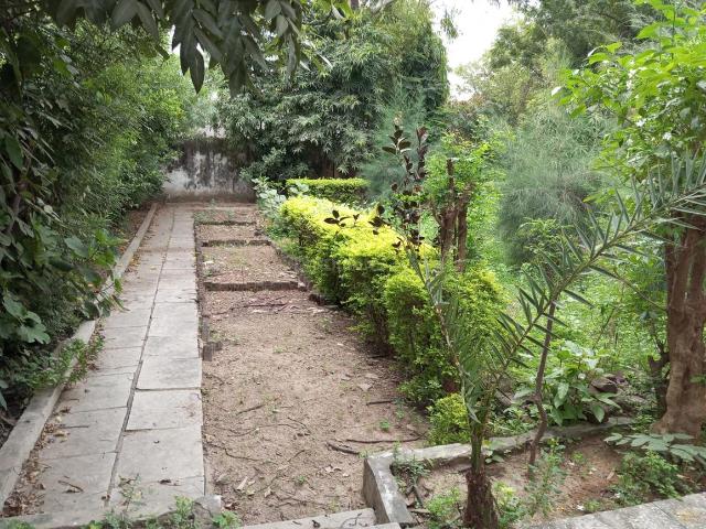 Residential Plot in Thaltej for resale Ahmedabad. The reference number is 20796673