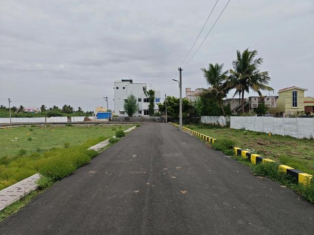 Residential Plot in Thirunindravur for resale Chennai. The reference number is 20734747