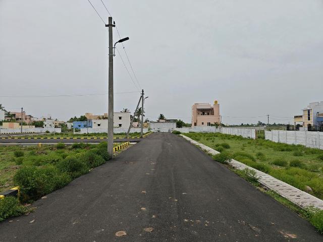 Residential Plot in Thirunindravur for resale Chennai. The reference number is 20734737