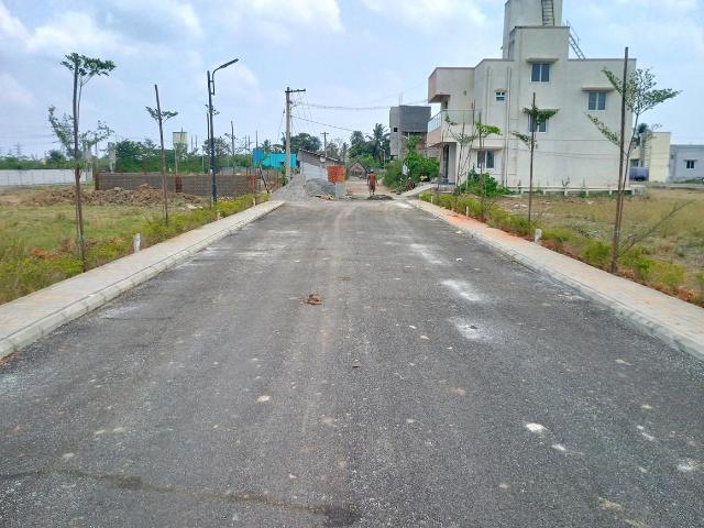 Residential Plot in Thirunindravur for resale Nadukuthagai. The reference number is 16516228