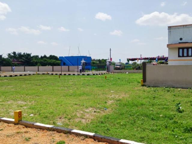Residential Plot in Thirunindravur for resale Nadukuthagai. The reference number is 16745645