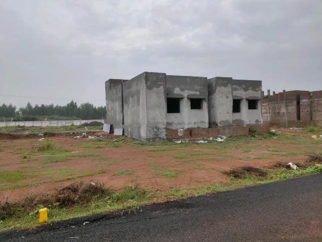 Residential Plot in Thirunindravur for resale Nadukuthagai. The reference number is 13174239