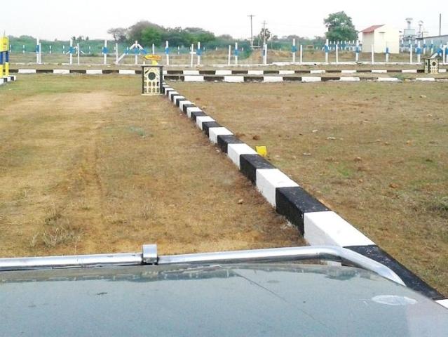 Residential Plot in Thiruvallur for resale Chennai. The reference number is 19021998
