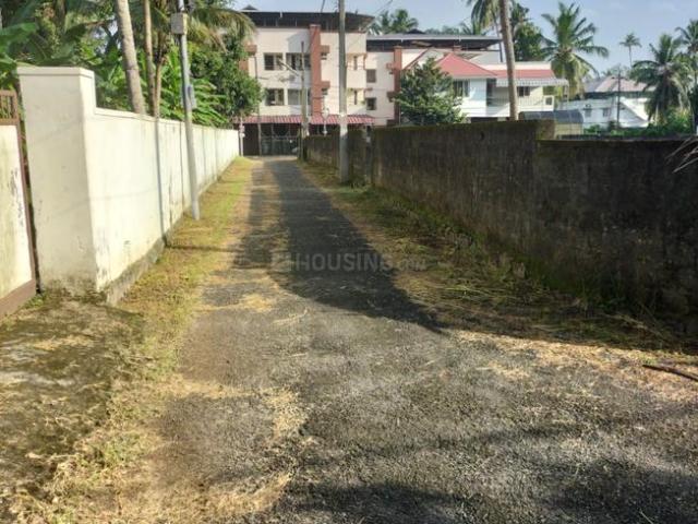 Residential Plot in Thrippunithura for resale Kochi. The reference number is 18376731