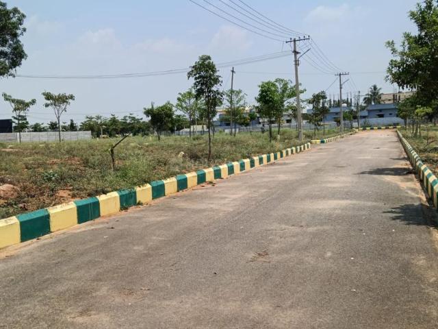 Residential Plot in Thummaloor for resale Hyderabad. The reference number is 19842359