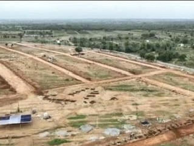 Residential Plot in Thummaloor for resale Hyderabad. The reference number is 20476555